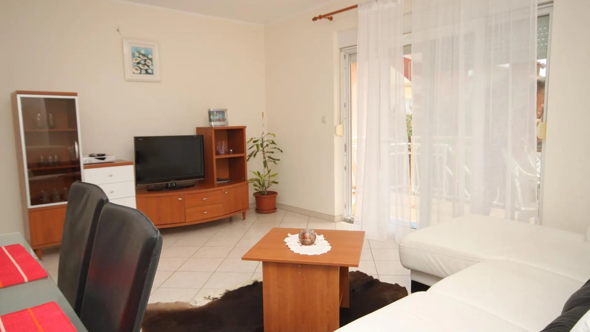 Apartments With A Parking Space Novigrad - 7049
